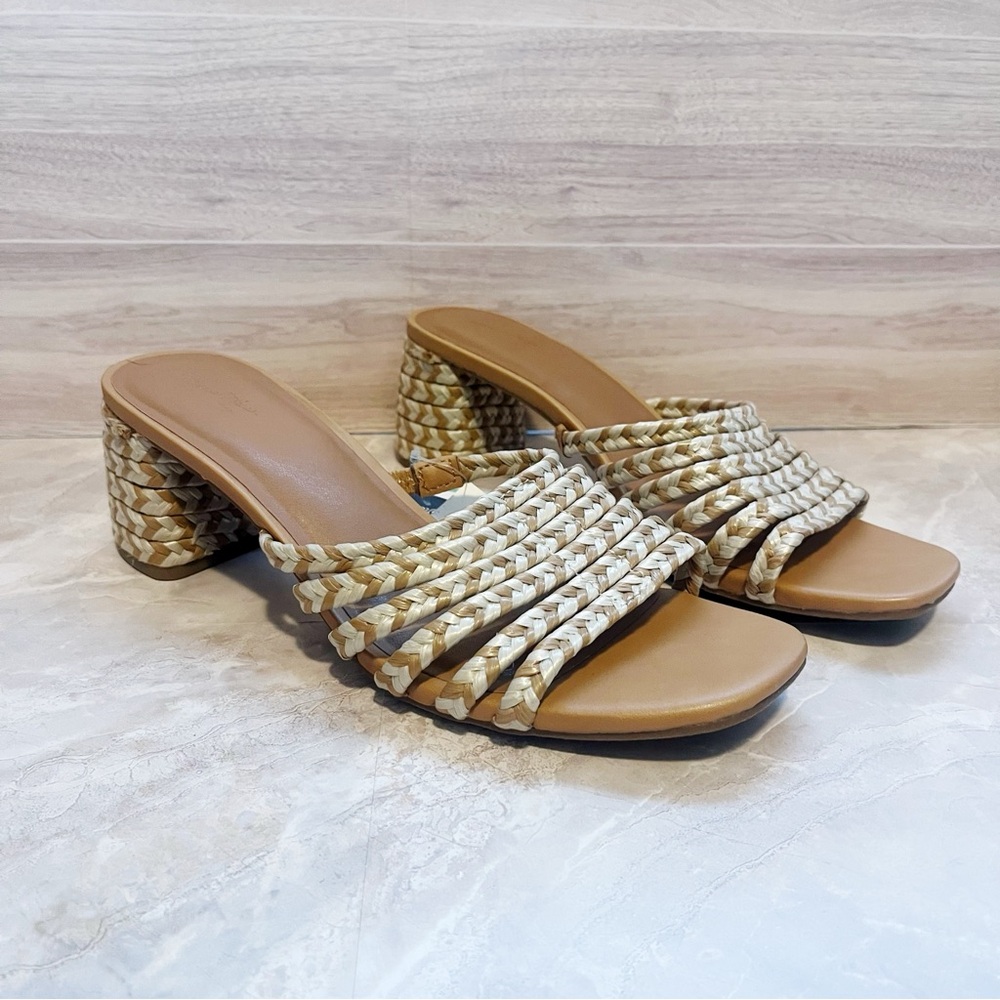 Universal Thread woven heeled sandals size 8.5 NEW